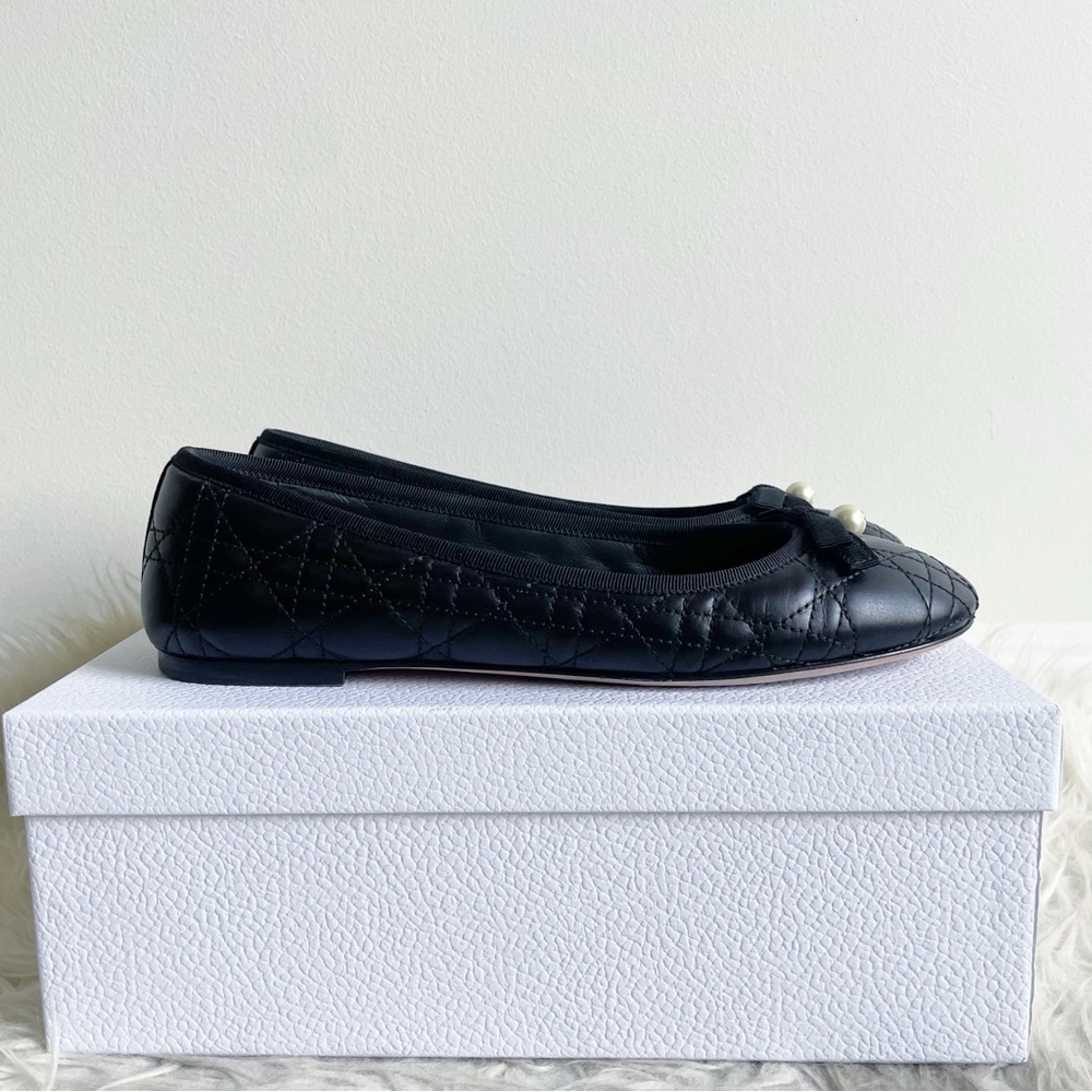 Christian Dior Ballet Flat Black Quilted Cannage Calfskin Pearl Bow size 40 - Picture 7 of 16
